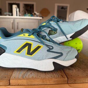 New Balance Wide Womens Pickleball shoe Size 6.5 D